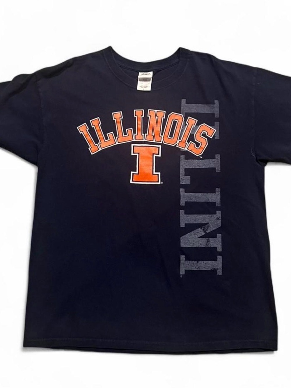 Illinois Short-Sleeve Graphic Tee - Navy with Orange Lettering